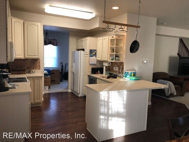 Building Photo - 4 br, 3.5 bath House - 4930 Poleplant Drive