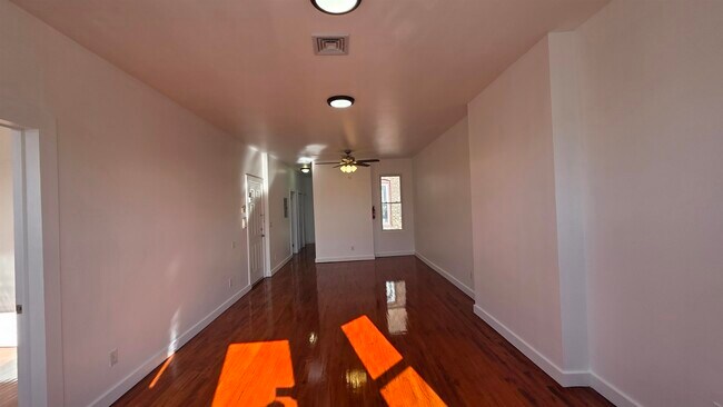 Foto del edificio - 6 50th St