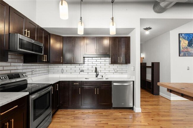 Building Photo - 1756 Liberty Ln