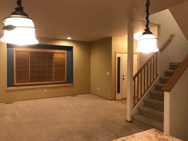 Building Photo - 320 Strasburg Dr