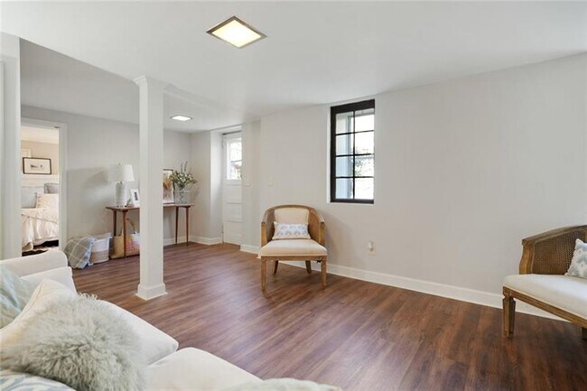 Foto del edificio - 526 E Wesley Rd NE