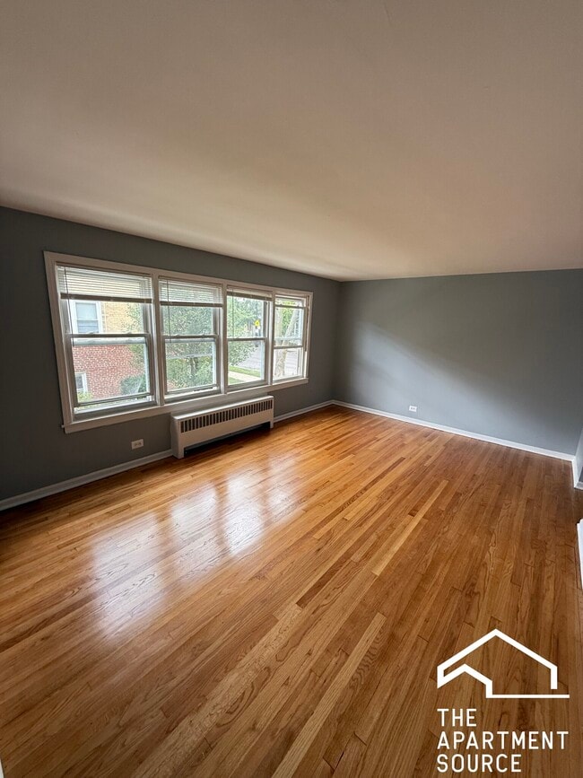 Photo - 6719 N California Ave Apartment