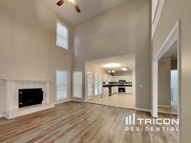 Building Photo - 115 Redspire Ln
