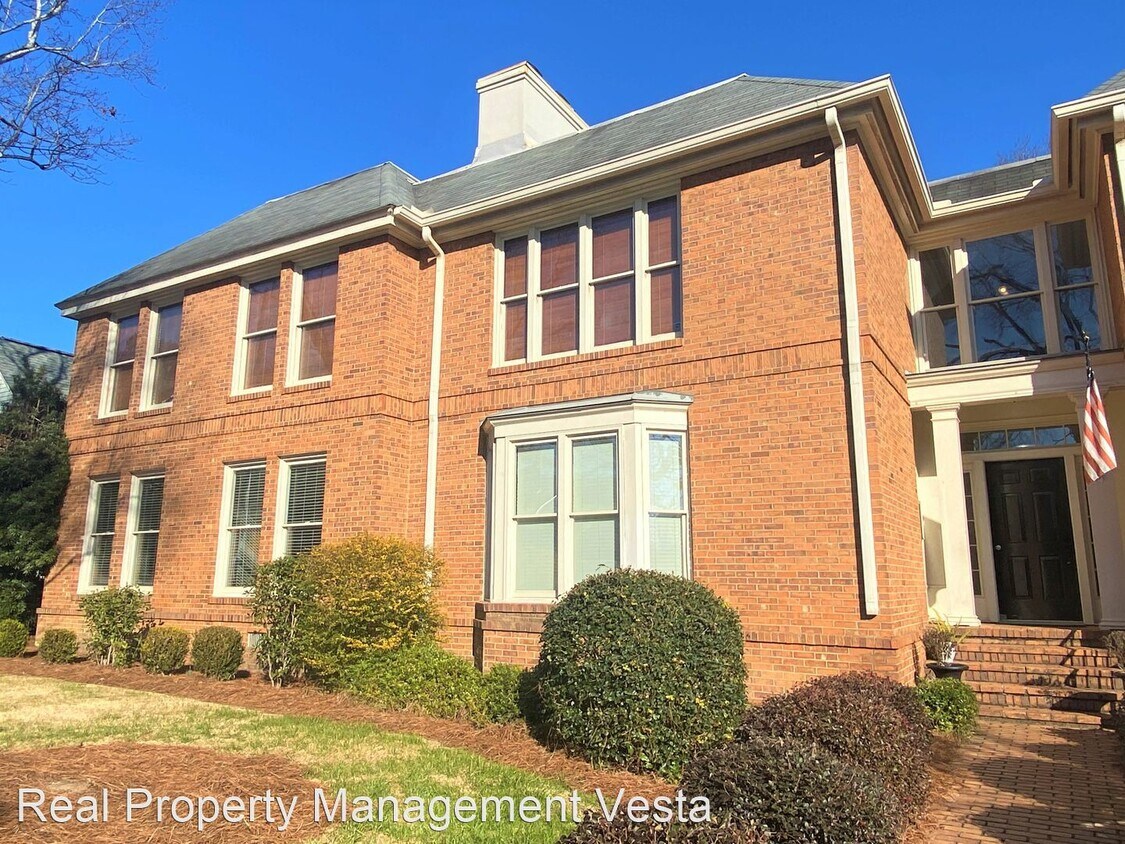 Primary Photo - 2 br, 2 bath House - 175-A Corbin Avenue