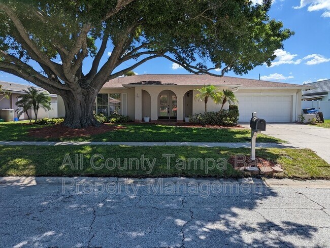 Building Photo - 3931 Venetian Way