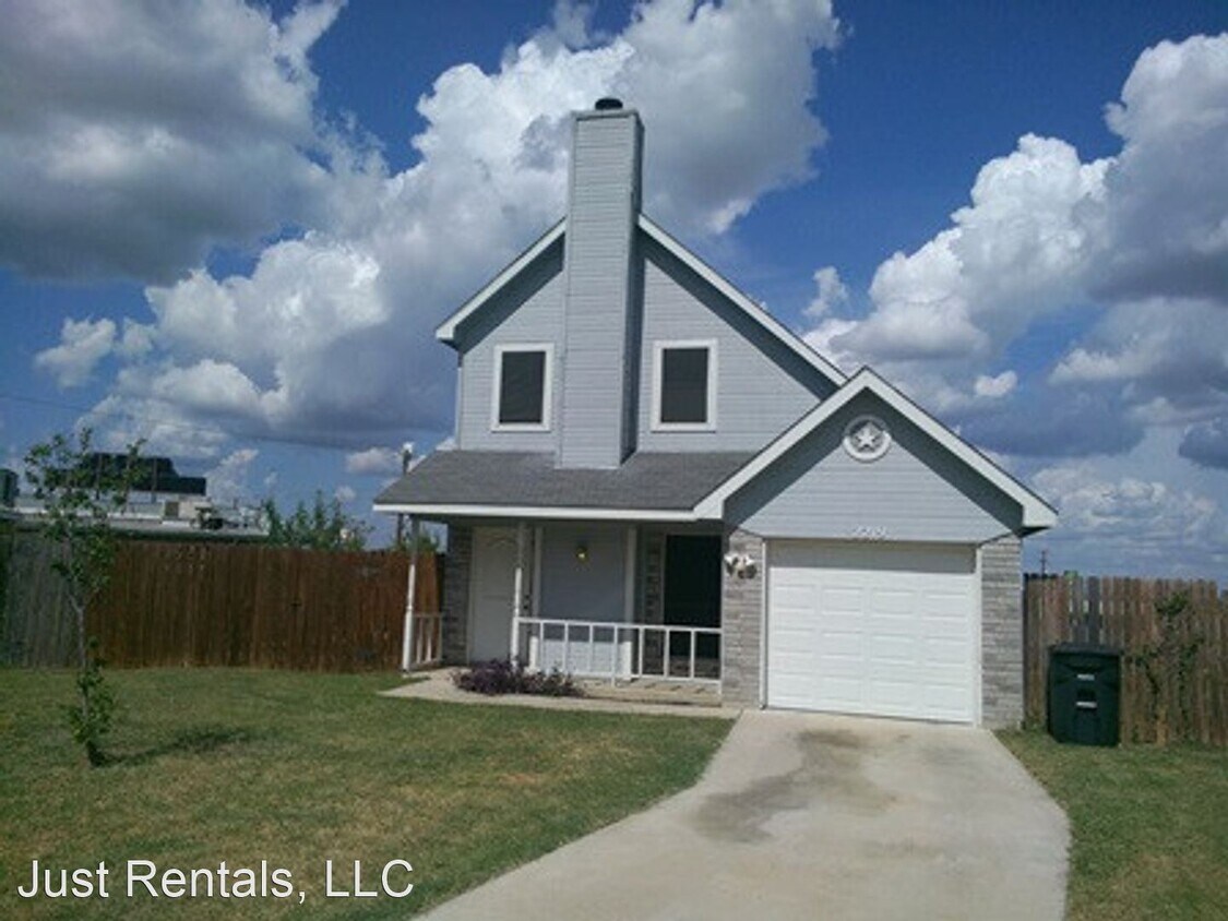 Primary Photo - 2 br, 1.5 bath House - 2219 Hilltop Loop