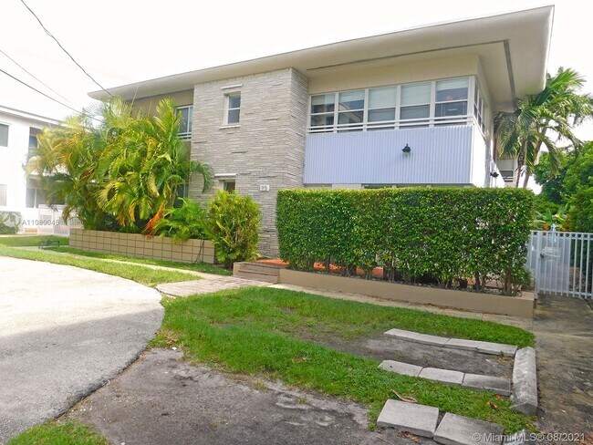 Foto del edificio - 95 S Shore Dr