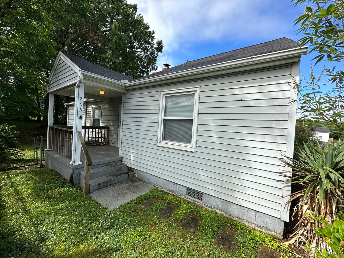 2112 Adair Ave, Knoxville, TN 37917 House Rental in Knoxville, TN