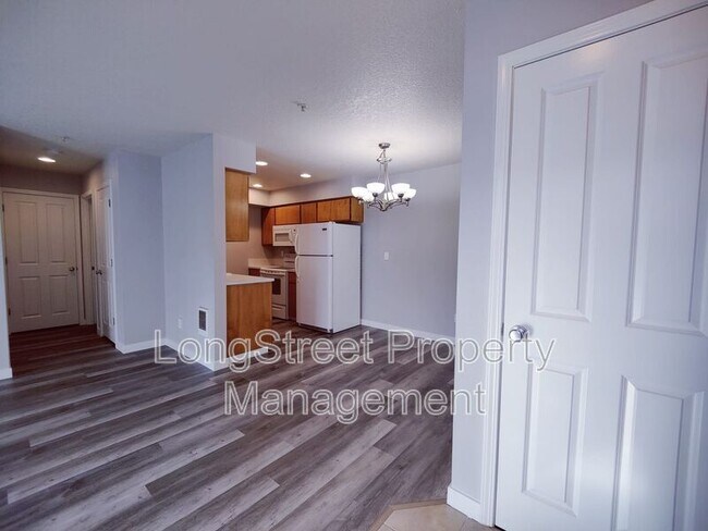 Foto del edificio - 8324 SE Rhine St