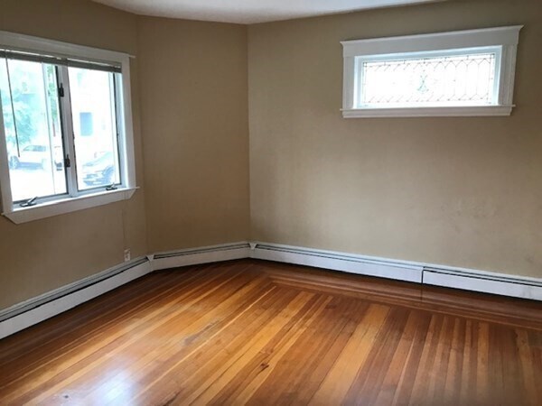 Building Photo - 276 Harvard St