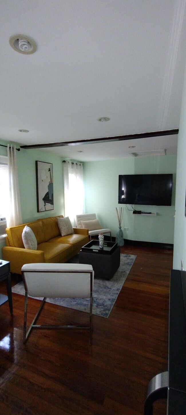 Foto del edificio - 14719 223rd St