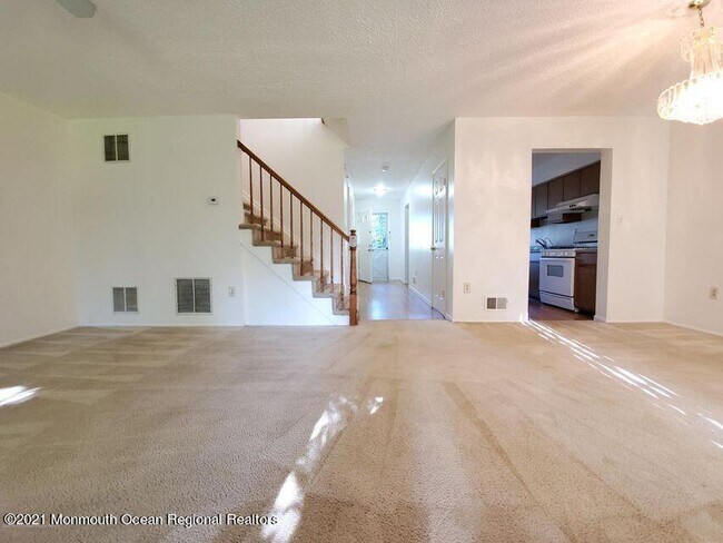 Building Photo - 3 Mainsail Square