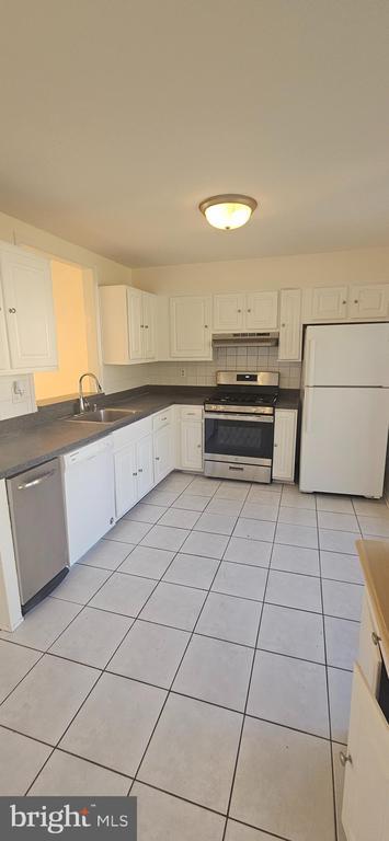 Foto del edificio - 10483 Malone Ct