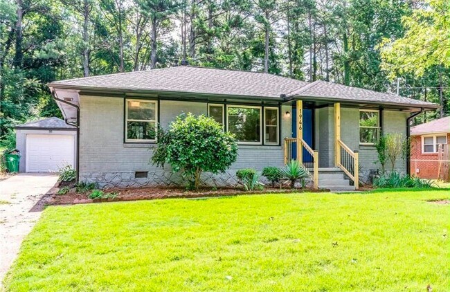Building Photo - 1946 Glendale Dr