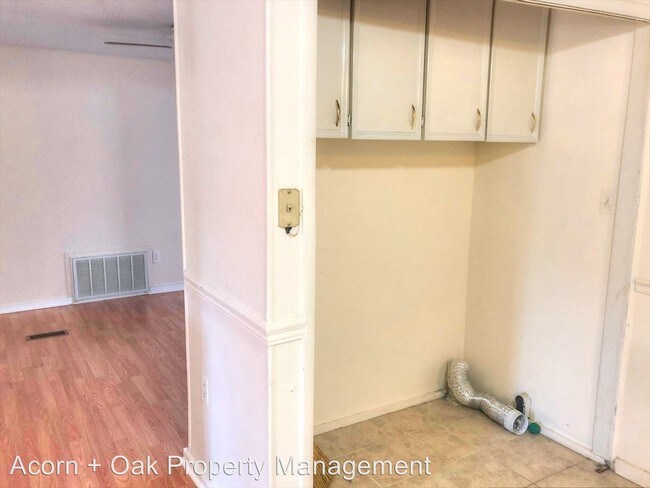 Building Photo - 2 br, 1.5 bath House - 2604 Wade Hampton Rd