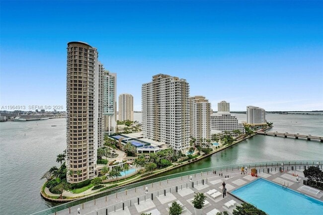 Building Photo - 465 Brickell Ave