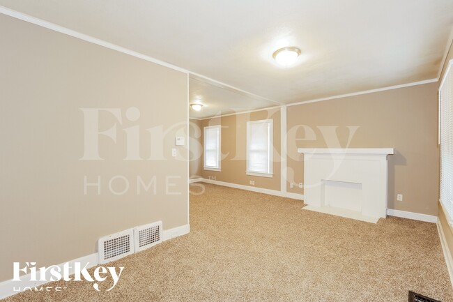 Foto del edificio - 6220 Tracy Ave