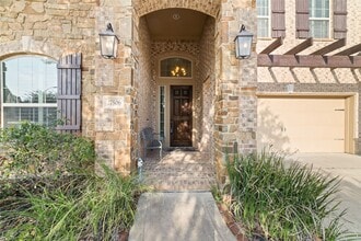 Building Photo - 27506 Windcrest Key Ln