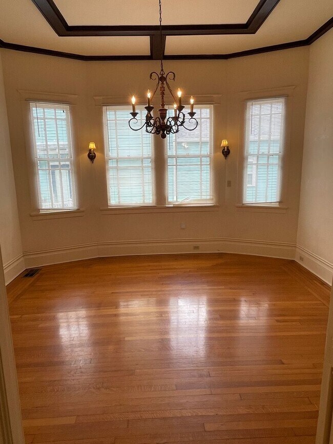 Foto del edificio - 3620-3620 Napoleon Ave