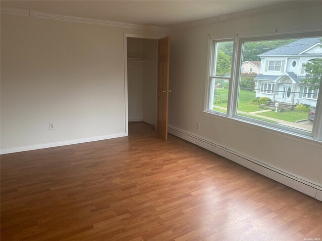 Building Photo - 32 Beechwood St