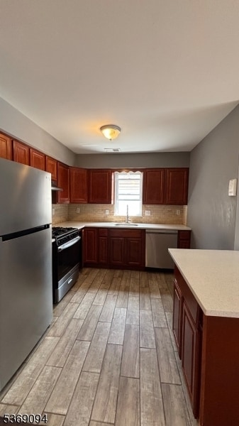 Building Photo - 924 Bergen St