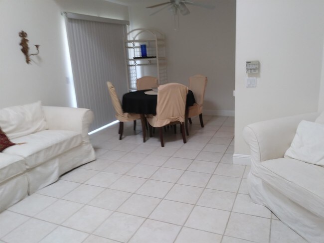 Foto del edificio - 71889 Eleanora Ln