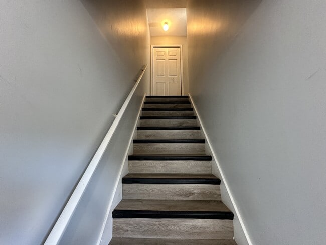 Building Photo - 20 Suffolk St