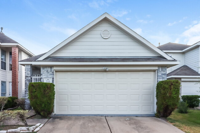 Building Photo - 7122 Aurora Falls Ln