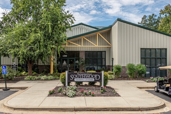 Foto del edificio - Southwood Apartments