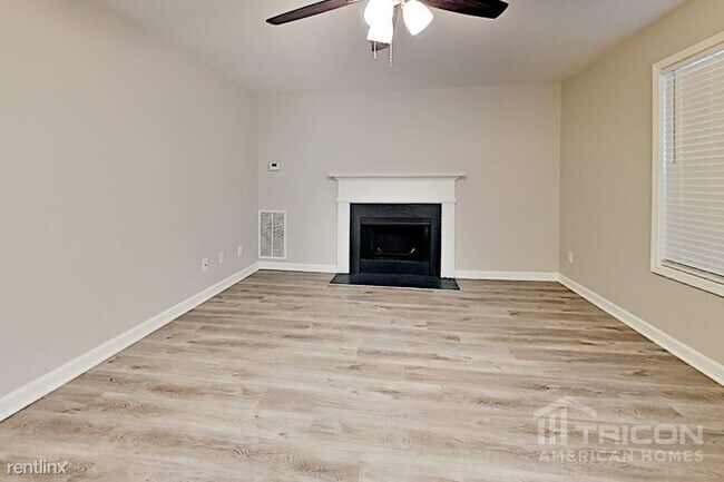 Building Photo - 6556 Snow Bird Ln