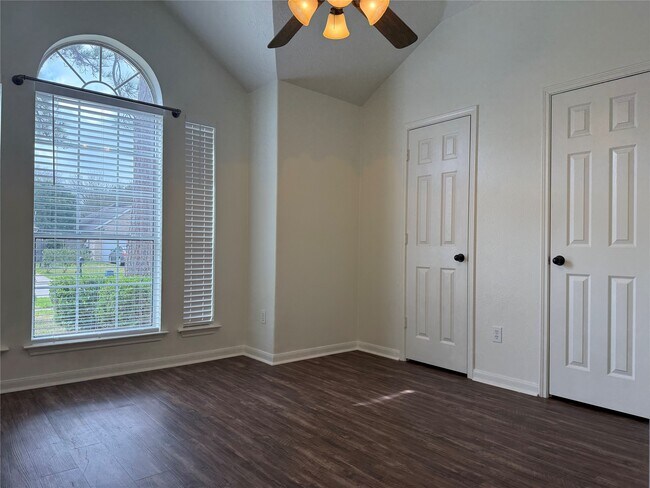 Building Photo - 3103 Bay Creek Dr