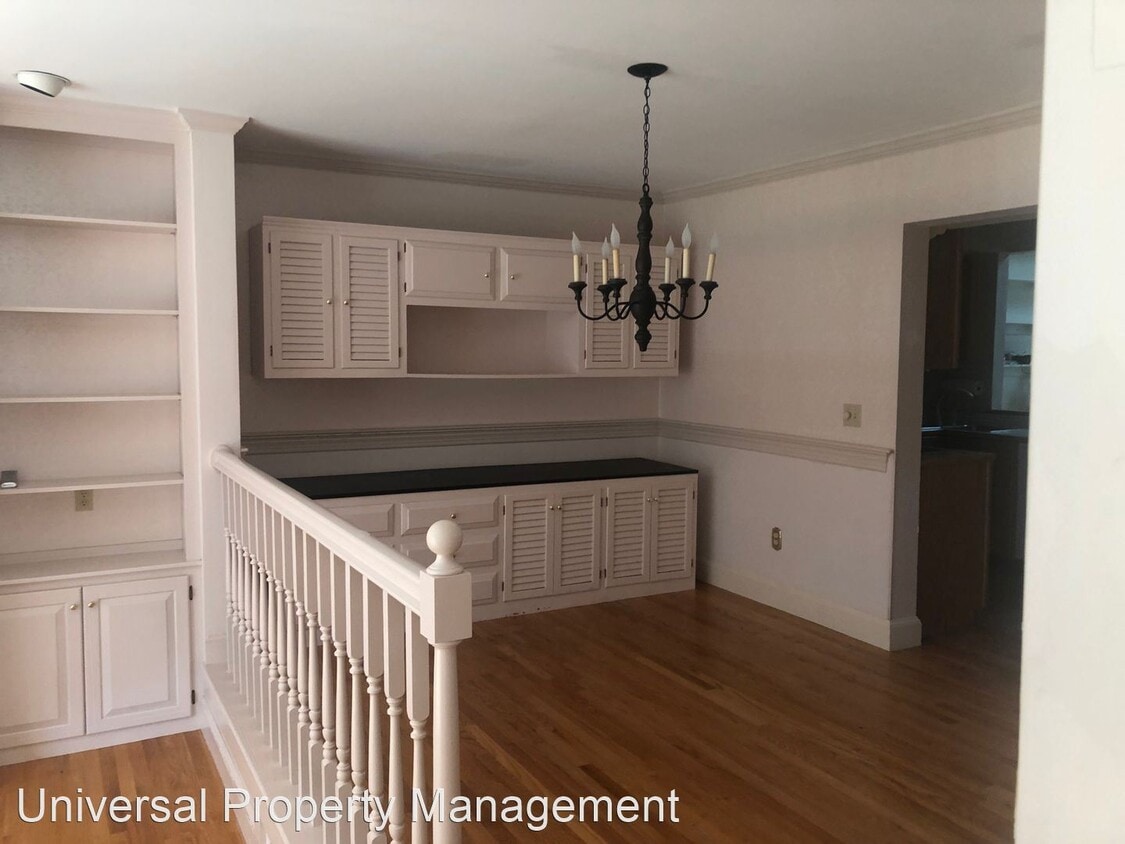 Primary Photo - 4 br, 3 bath House - 579 Sagamore Ave #67