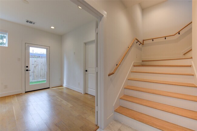 Foto del edificio - 10926 Fire Creek Dr