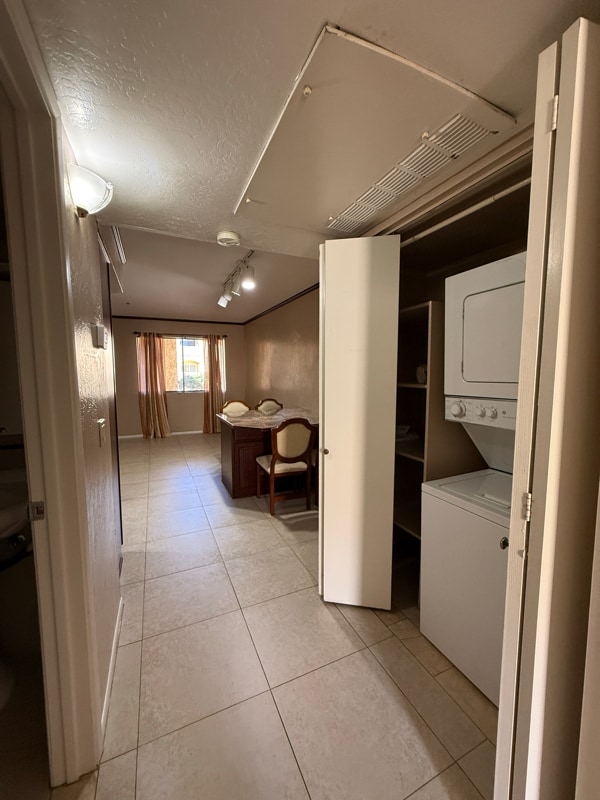 Building Photo - 12221 W Bell Rd