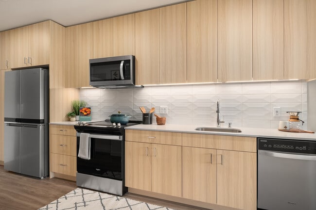 Building Photo - The Hemlock