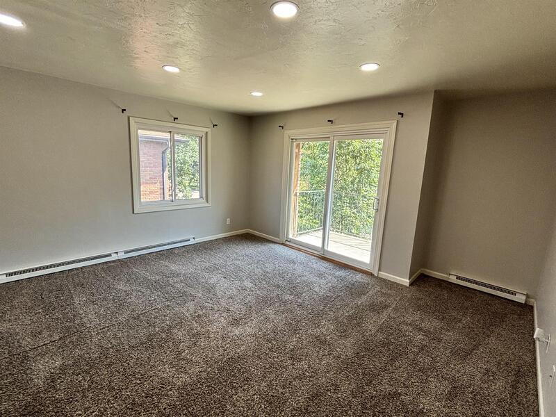 Primary Photo - 231 N 1st St