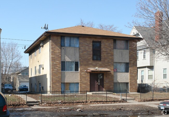 Building Photo - 2222 Portland Ave S