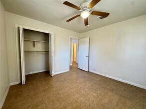 Building Photo - 2205 Farr St