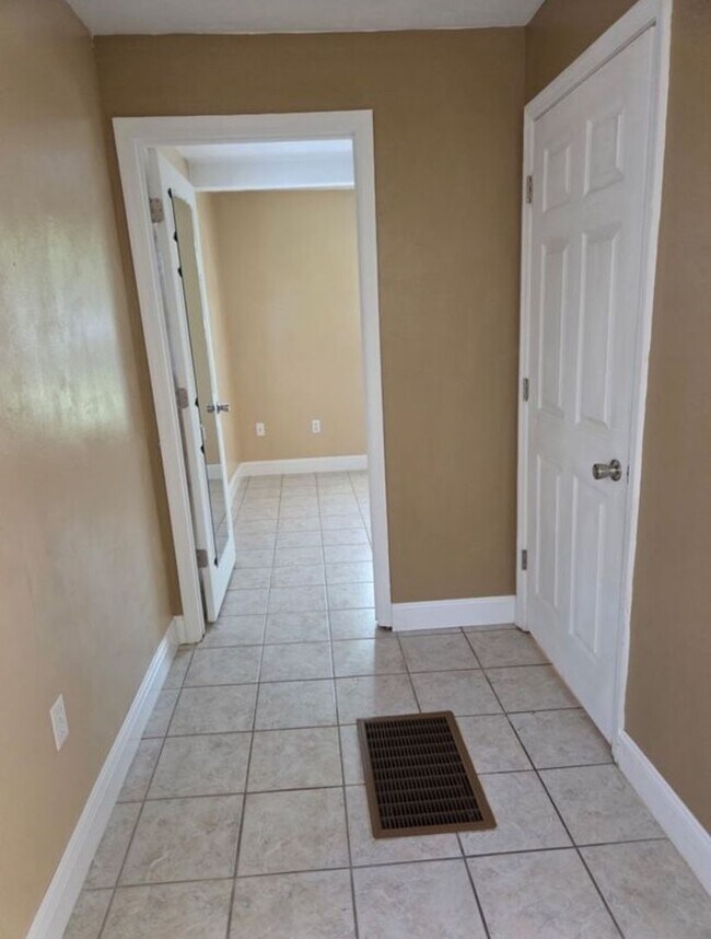 Foto del edificio - Cozy 1 Bedroom for Rent