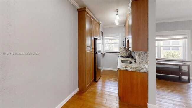 Foto del edificio - 8101 Abbott Ave