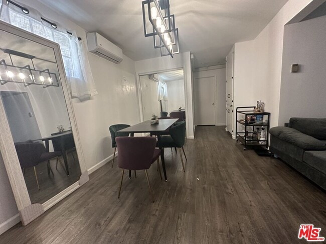 Foto del edificio - 13747 Vanowen St