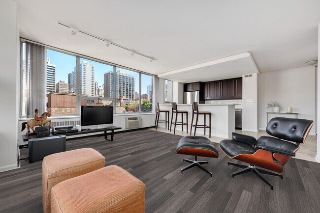 Foto del edificio - 70 W Burton Pl