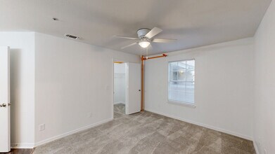 Interior Photo - Arbors at Lee Vista