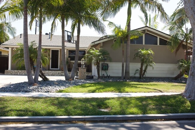 Building Photo - 6840 E Kallin Way