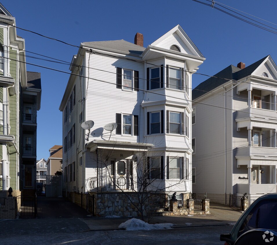 Building Photo - 31 Sidney St