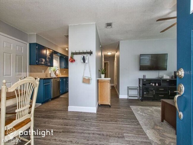 Building Photo - 3 br, 1 bath House - 708 Smith Street UNIT