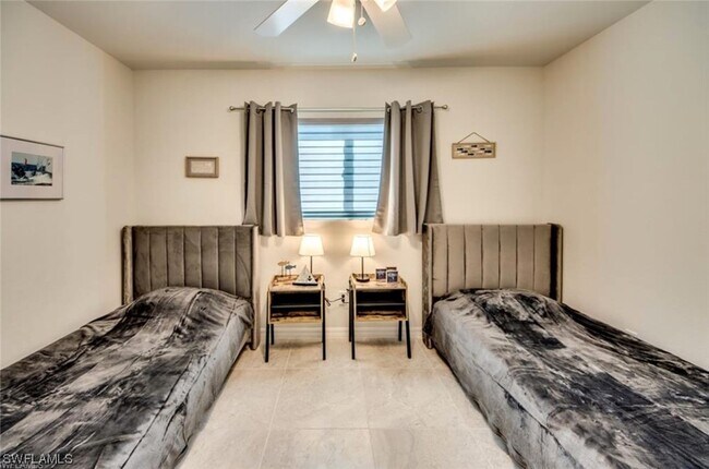 Foto del edificio - 3318 SW 8th Pl