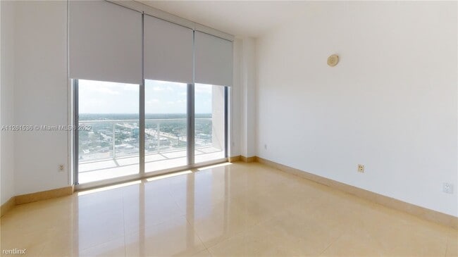 2 br, 2 bath Condo - 3470 E Coast Ave # H2... - 4