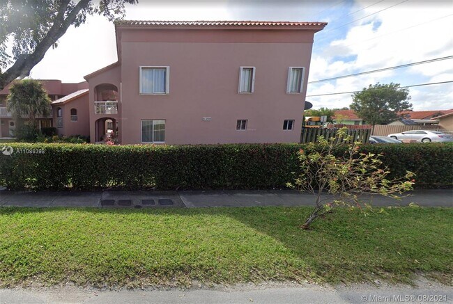 Building Photo - 2390 W 74th St