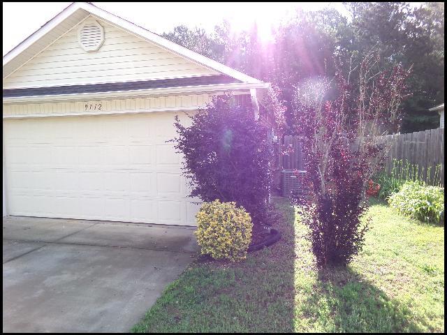 Foto del edificio - 9112 Pleasant Valley Dr